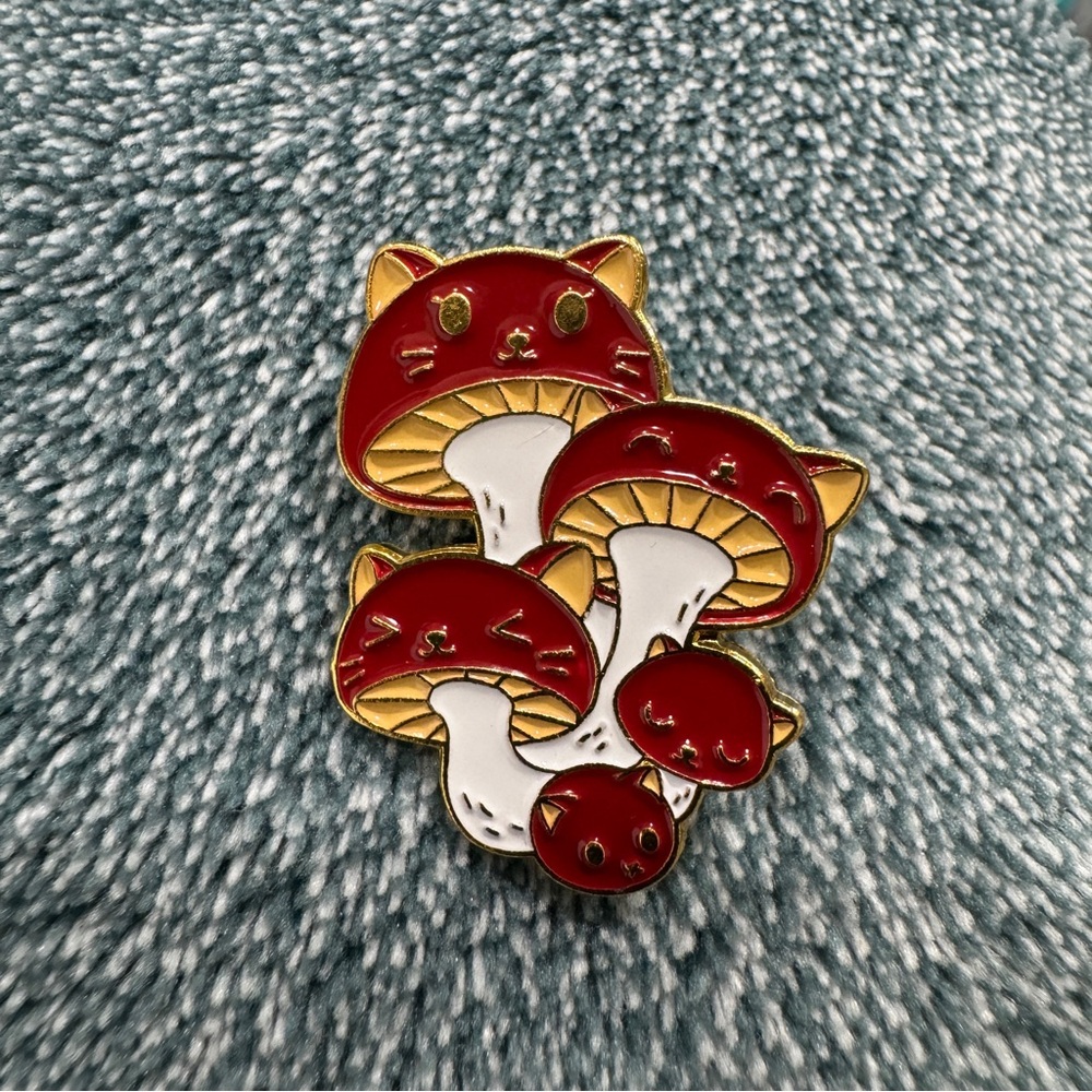 Mushroom Cat Group Enamel Pin